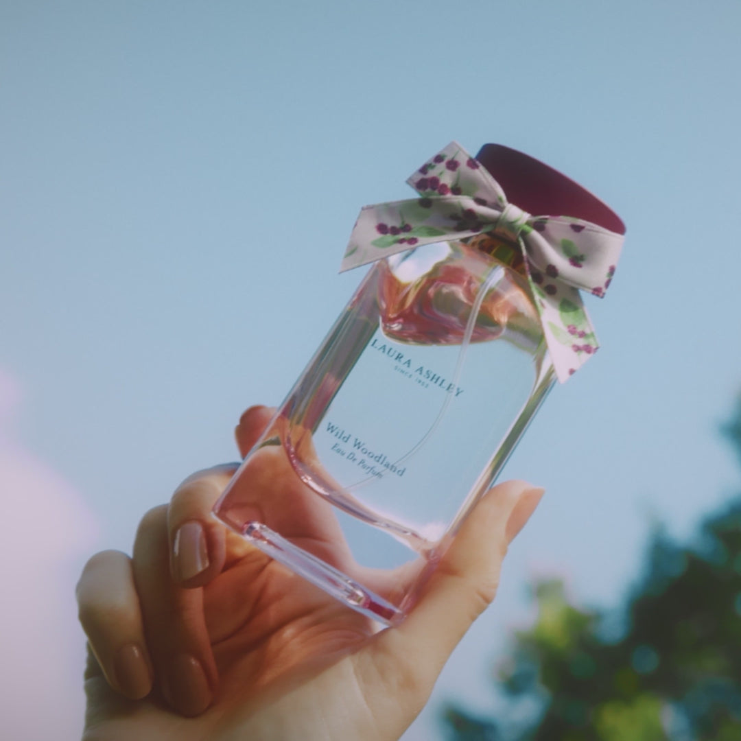 Wild Woodland fragrance by Laura Ashley parfum video preview
